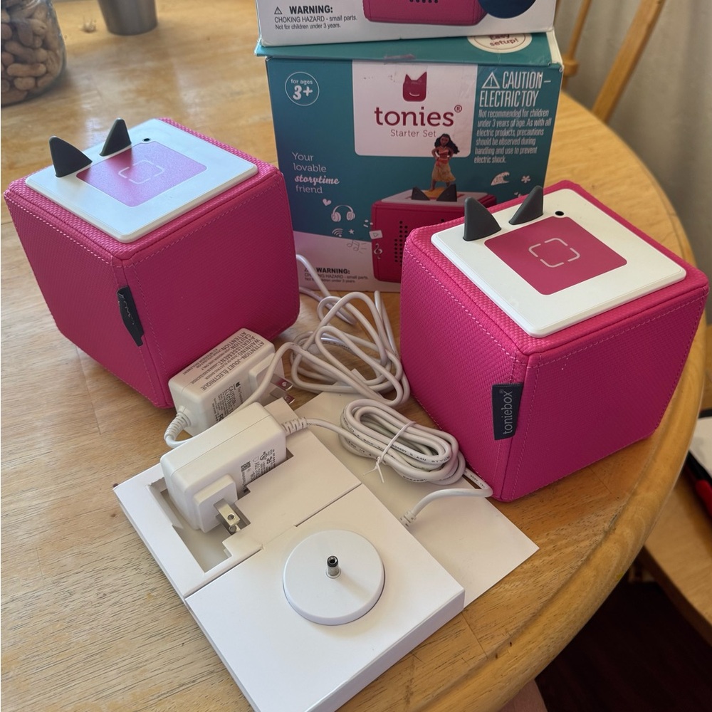 Tonies Pink Audio Player Set